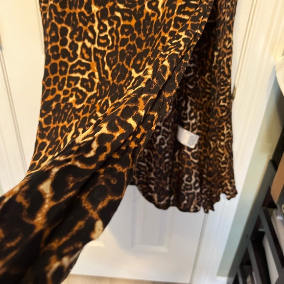 SALE! Bundle & Save 1X dress leopard print, thigh slit, side zip w/ adj straps - Picture 2 of 6